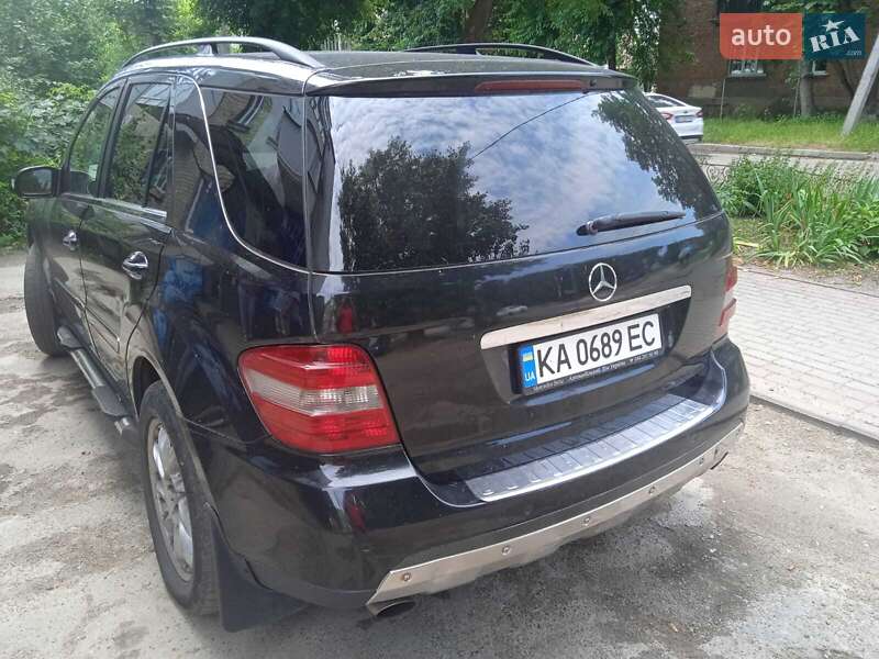 Позашляховик / Кросовер Mercedes-Benz M-Class 2006 в Києві