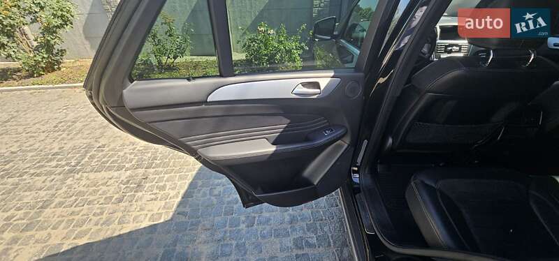 Внедорожник / Кроссовер Mercedes-Benz M-Class 2013 в Полтаве