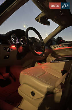 Позашляховик / Кросовер Mercedes-Benz M-Class 2014 в 