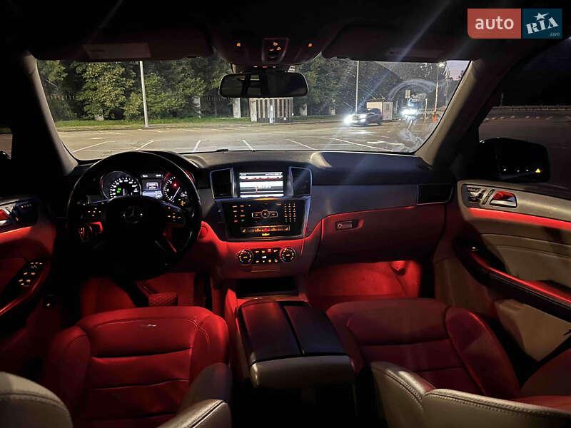 Внедорожник / Кроссовер Mercedes-Benz M-Class 2014 в Киеве