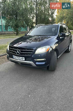 Позашляховик / Кросовер Mercedes-Benz M-Class 2014 в 