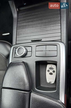 Позашляховик / Кросовер Mercedes-Benz M-Class 2012 в 