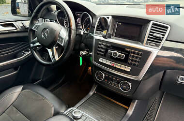 Внедорожник / Кроссовер Mercedes-Benz M-Class 2012 в 