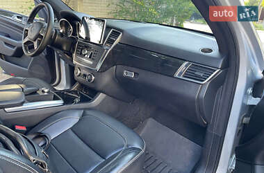 Внедорожник / Кроссовер Mercedes-Benz M-Class 2014 в 