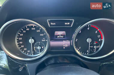 Внедорожник / Кроссовер Mercedes-Benz M-Class 2014 в 