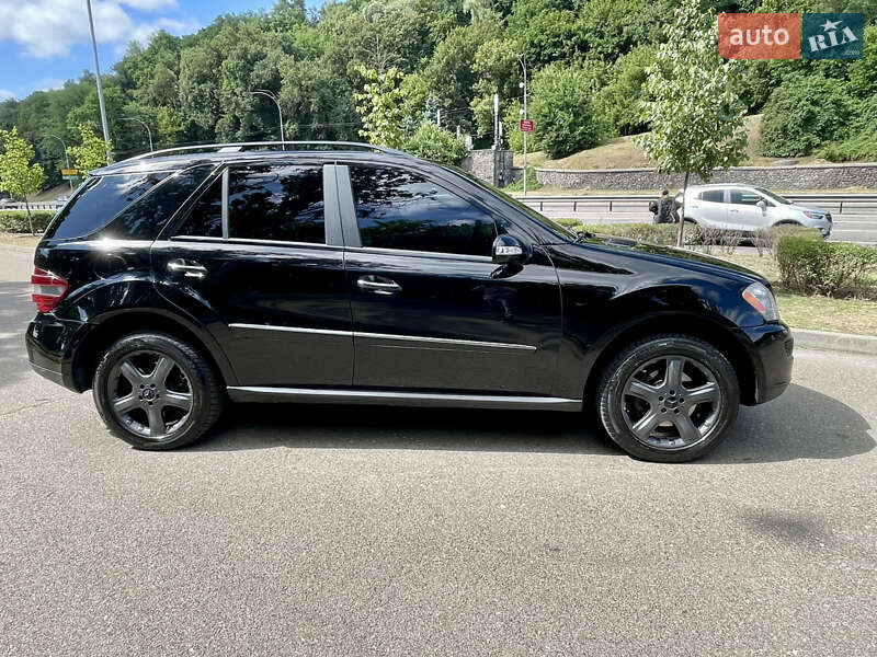 Позашляховик / Кросовер Mercedes-Benz M-Class 2008 в Києві