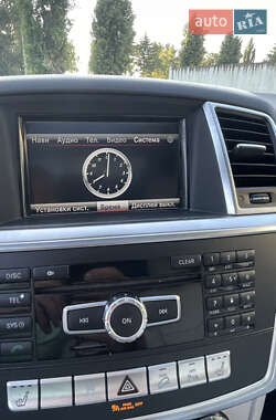 Позашляховик / Кросовер Mercedes-Benz M-Class 2013 в 