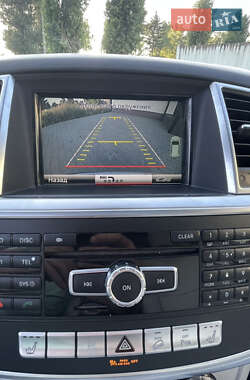 Позашляховик / Кросовер Mercedes-Benz M-Class 2013 в 