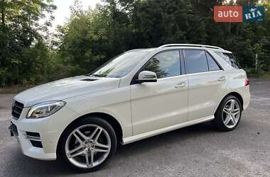 Внедорожник / Кроссовер Mercedes-Benz M-Class 2013 в 