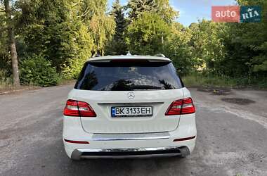 Внедорожник / Кроссовер Mercedes-Benz M-Class 2013 в 