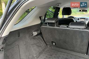 Внедорожник / Кроссовер Mercedes-Benz M-Class 2013 в 