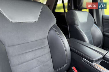 Позашляховик / Кросовер Mercedes-Benz M-Class 2013 в 