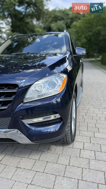 Внедорожник / Кроссовер Mercedes-Benz M-Class 2014 в Львове