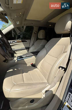 Внедорожник / Кроссовер Mercedes-Benz M-Class 2014 в 