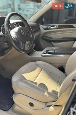 Внедорожник / Кроссовер Mercedes-Benz M-Class 2014 в 