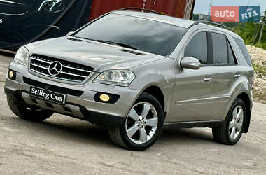 Внедорожник / Кроссовер Mercedes-Benz M-Class 2005 в 