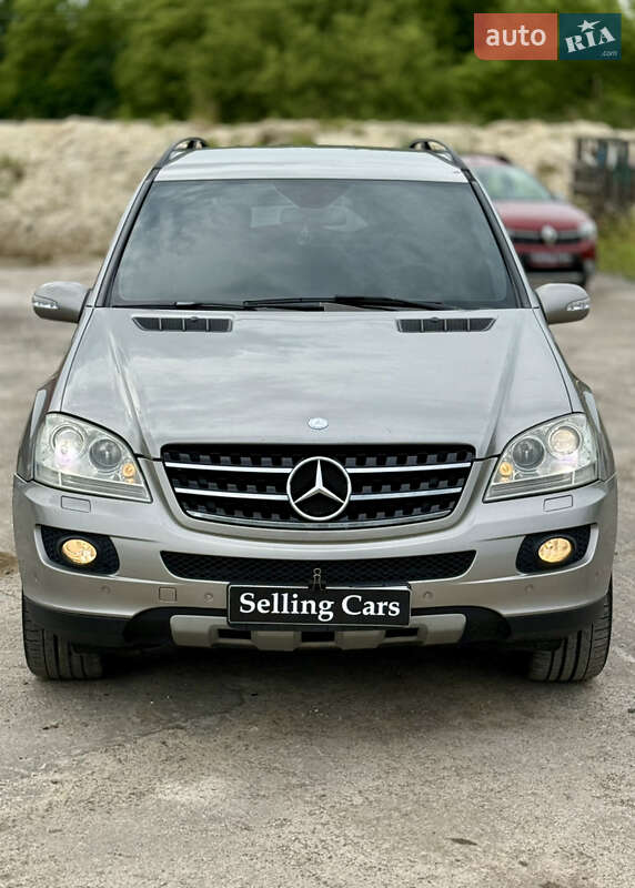 Внедорожник / Кроссовер Mercedes-Benz M-Class 2005 в Ровно