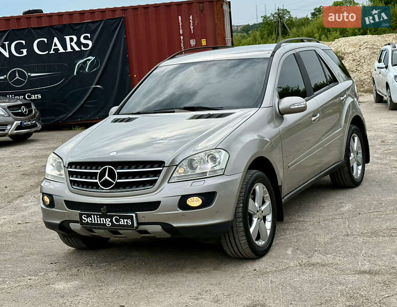 Внедорожник / Кроссовер Mercedes-Benz M-Class 2005 в Ровно