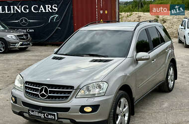 Внедорожник / Кроссовер Mercedes-Benz M-Class 2005 в 
