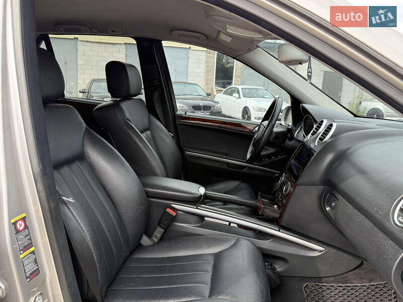 Внедорожник / Кроссовер Mercedes-Benz M-Class 2005 в Ровно