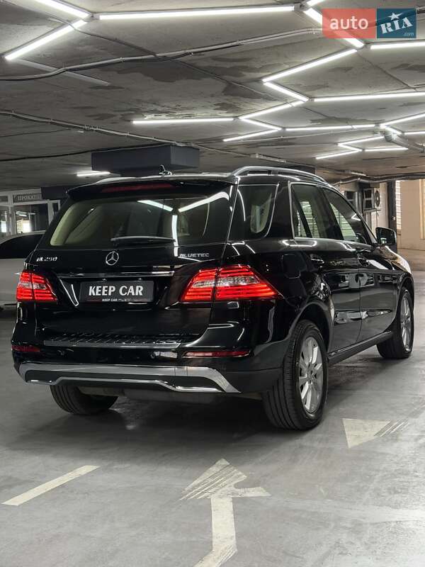 Позашляховик / Кросовер Mercedes-Benz M-Class 2015 в Одесі