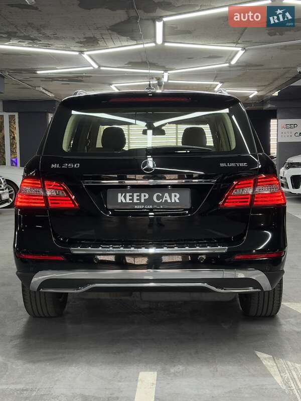 Позашляховик / Кросовер Mercedes-Benz M-Class 2015 в Одесі