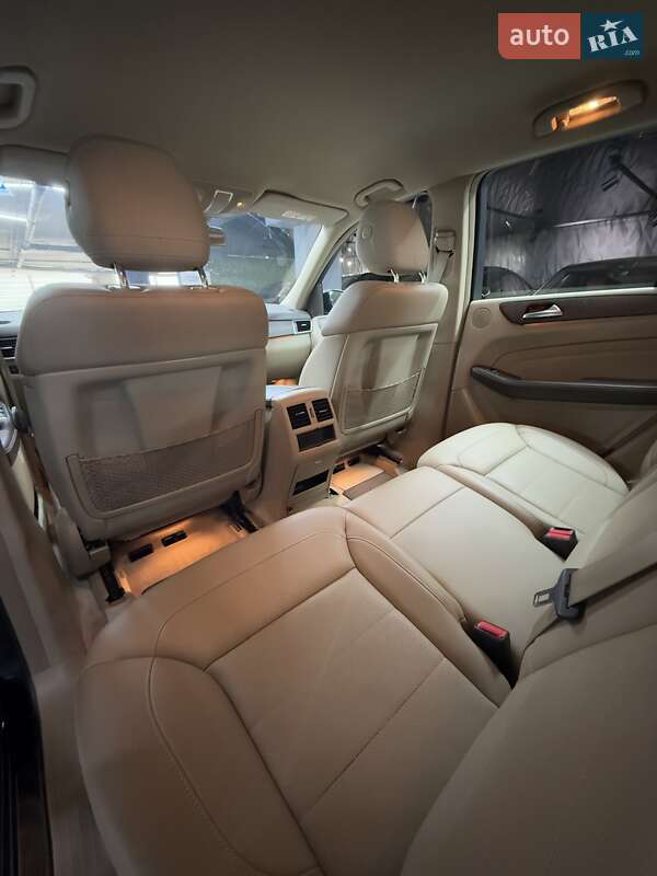 Позашляховик / Кросовер Mercedes-Benz M-Class 2015 в Одесі