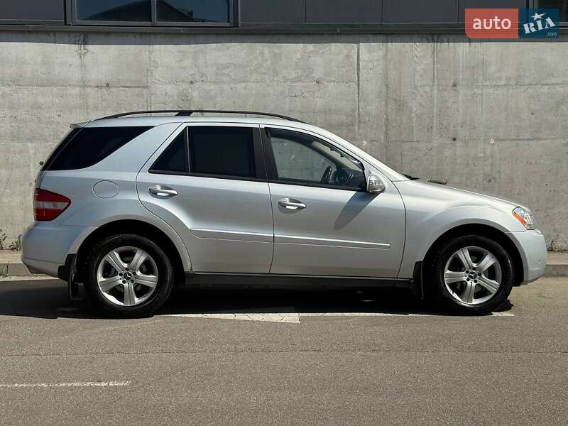 Позашляховик / Кросовер Mercedes-Benz M-Class 2006 в Києві