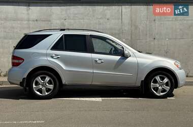 Внедорожник / Кроссовер Mercedes-Benz M-Class 2006 в 