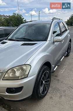 Позашляховик / Кросовер Mercedes-Benz M-Class 2008 в 