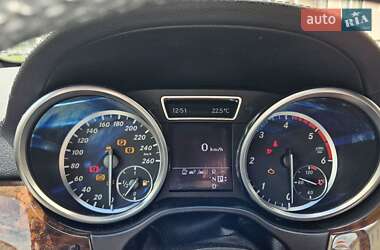 Внедорожник / Кроссовер Mercedes-Benz M-Class 2011 в 
