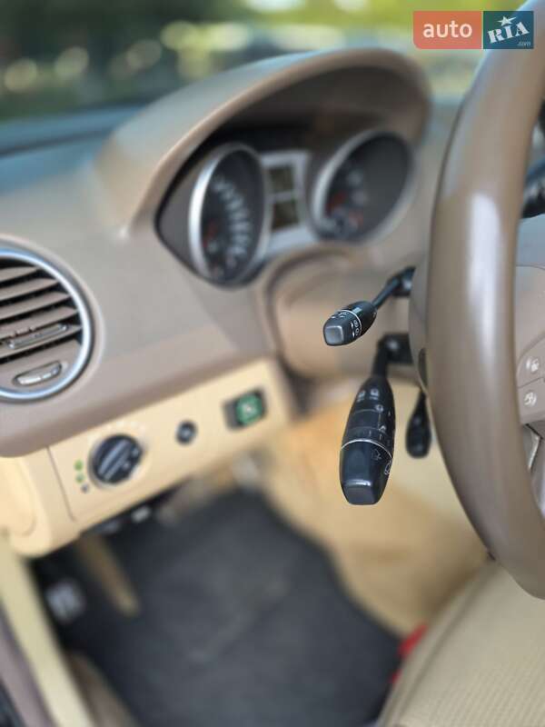 Позашляховик / Кросовер Mercedes-Benz M-Class 2006 в Рівному