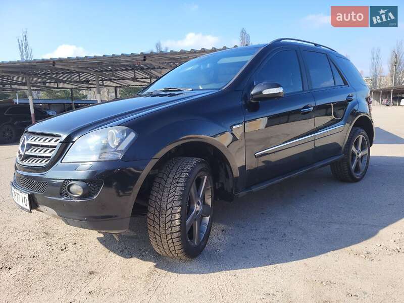 Внедорожник / Кроссовер Mercedes-Benz M-Class 2008 в 