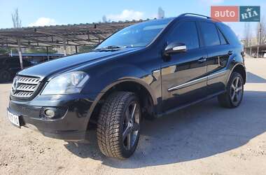 Позашляховик / Кросовер Mercedes-Benz M-Class 2008 в 