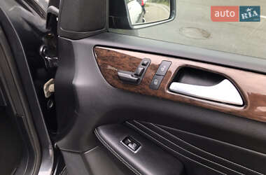 Внедорожник / Кроссовер Mercedes-Benz M-Class 2014 в 