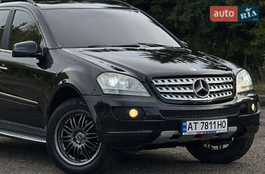 Внедорожник / Кроссовер Mercedes-Benz M-Class 2006 в 