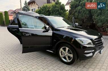 Внедорожник / Кроссовер Mercedes-Benz M-Class 2012 в 