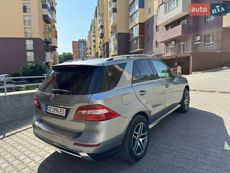 Позашляховик / Кросовер Mercedes-Benz M-Class 2012 в Чернівцях