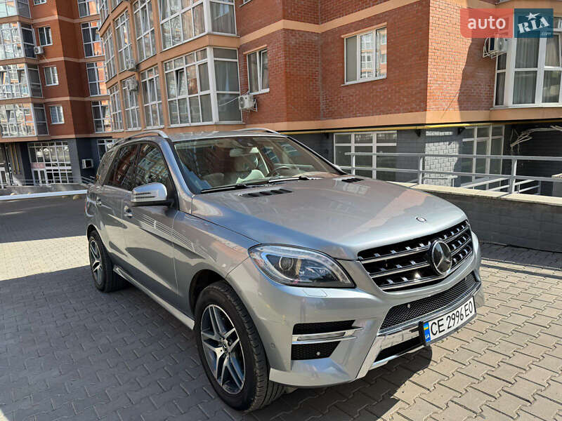 Позашляховик / Кросовер Mercedes-Benz M-Class 2012 в Чернівцях