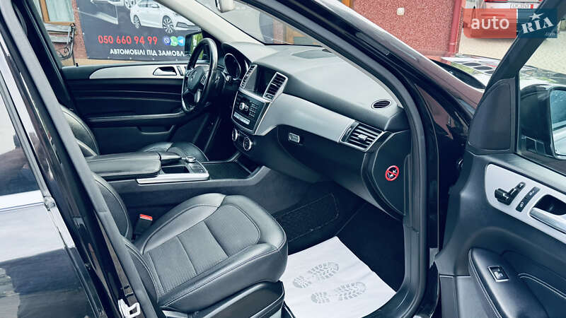 Внедорожник / Кроссовер Mercedes-Benz M-Class 2012 в Сваляве