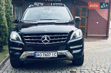Внедорожник / Кроссовер Mercedes-Benz M-Class 2012 в 