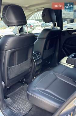 Внедорожник / Кроссовер Mercedes-Benz M-Class 2013 в 