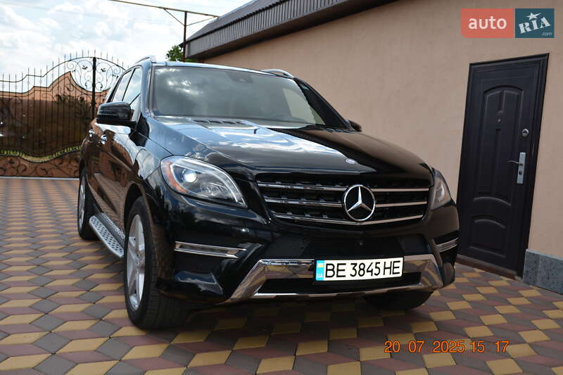 Позашляховик / Кросовер Mercedes-Benz M-Class 2014 в Первомайську