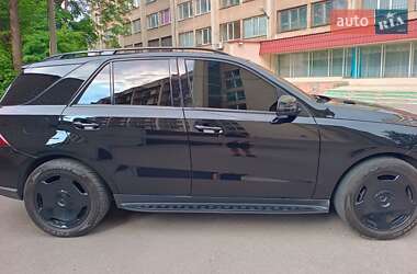 Позашляховик / Кросовер Mercedes-Benz M-Class 2015 в 