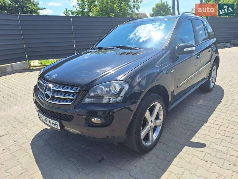 Позашляховик / Кросовер Mercedes-Benz M-Class 2008 в Нововолинську