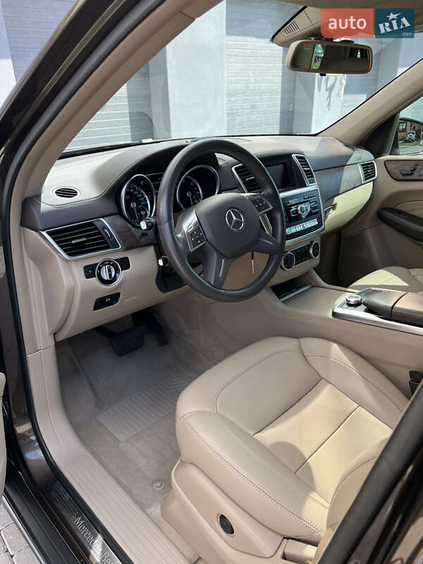 Внедорожник / Кроссовер Mercedes-Benz M-Class 2013 в Виннице