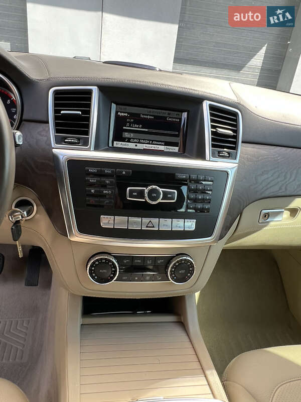 Внедорожник / Кроссовер Mercedes-Benz M-Class 2013 в Виннице