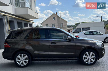 Внедорожник / Кроссовер Mercedes-Benz M-Class 2013 в 