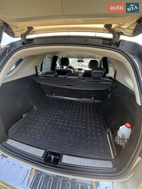 Позашляховик / Кросовер Mercedes-Benz M-Class 2011 в Конотопі