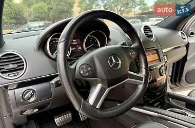 Внедорожник / Кроссовер Mercedes-Benz M-Class 2011 в 